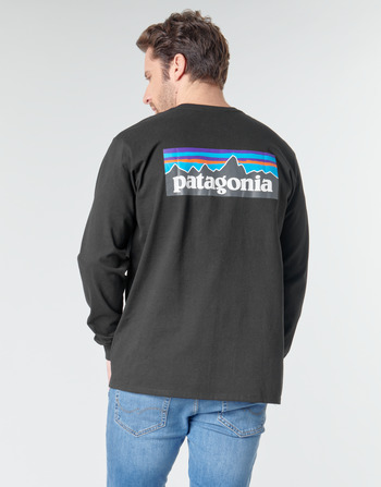 Ruhák Férfi Hosszú ujjú pólók Patagonia M's L/S P-6 Logo Responsibili-Tee Fekete 