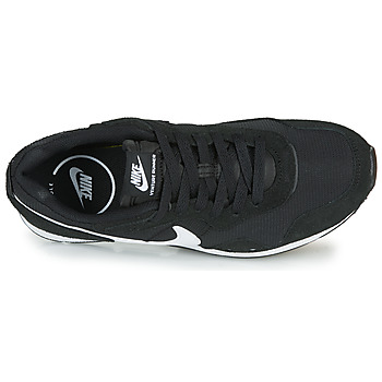 Nike VENTURE RUNNER Fekete  / Fehér
