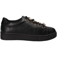 Cipők Női Rövid szárú edzőcipők Gold&gold B18 GT515 Fekete 