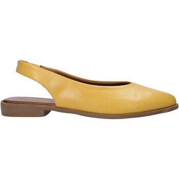 Cipők Női Szandálok / Saruk Bueno Shoes 9N0102 Citromsárga