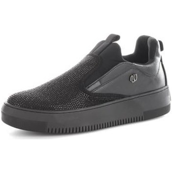 Cipők Női Rövid szárú edzőcipők Wrangler WL162640 Fekete 