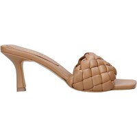 Cipők Női Papucsok Grace Shoes 395R015 Barna