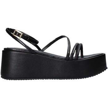 Cipők Női Szandálok / Saruk Grace Shoes 136006 Fekete 