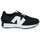 Cipők Rövid szárú edzőcipők New Balance 327 Fekete  / Fehér
