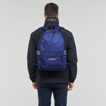 Fred Perry GRAPHIC TAPE BACKPACK Tengerész