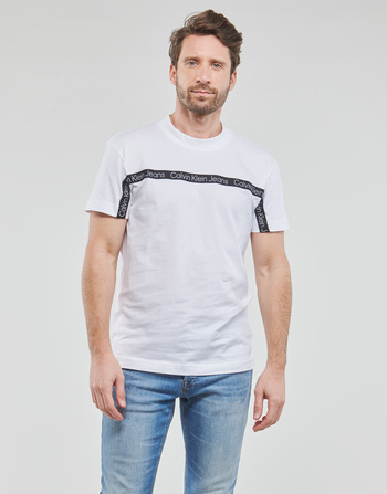 Ruhák Férfi Rövid ujjú pólók Calvin Klein Jeans LOGO TAPE TEE Fehér