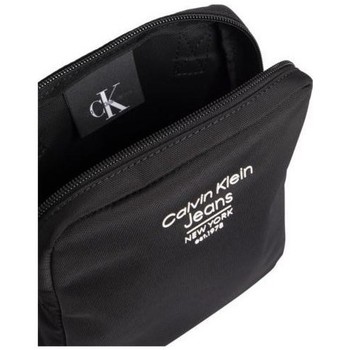 Calvin Klein Jeans K50K510100BDS Fekete 