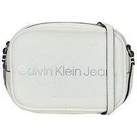 Táskák Férfi Válltáskák Calvin Klein Jeans SCULPTED CAMERA BAG18MONO Fehér