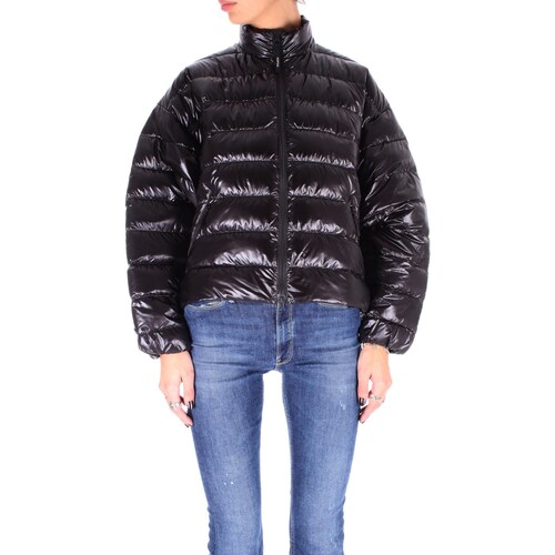 Ruhák Női Kabátok Aspesi N 3N17 L525 Fekete 