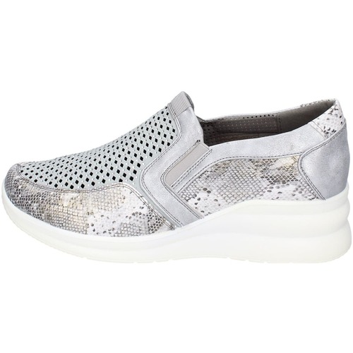 Cipők Női Mokkaszínek Moda Confort EY352 Ezüst
