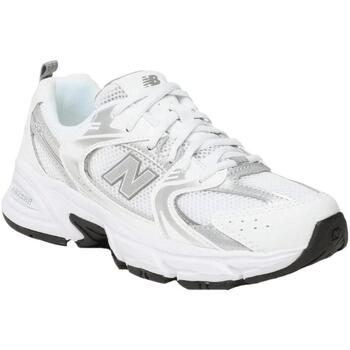 Cipők Rövid szárú edzőcipők New Balance  Fehér