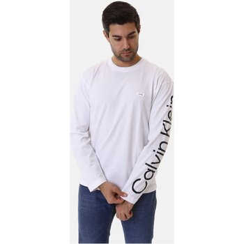 Ruhák Férfi Hosszú ujjú pólók Calvin Klein Jeans K10K112770 Fehér