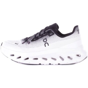 Cipők Női Rövid szárú edzőcipők On Running 3WE10051430 Fehér