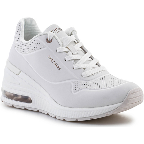 Cipők Női Rövid szárú edzőcipők Skechers Million Air-Elevated Air 155401-WHT Fehér